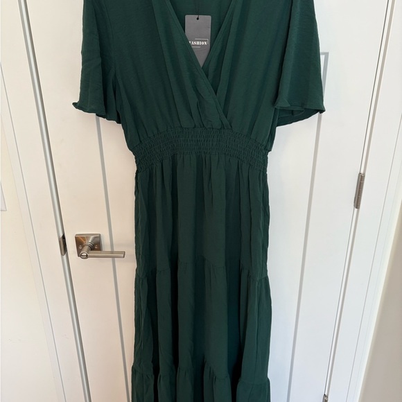 Women’s Summer Wrap V Neck Dress - Dark Green - Size XL - Picture 3 of 9